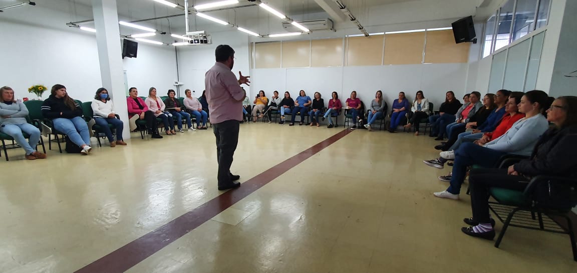 Ir para  <p><big>Amanh&atilde;, dia 06 de abril, a Cooperalfa entregar&aacute;, na Vila Trentin, em Erechim-RS, a partir das 9h30,&nbsp; a 130 associados ga&uacute;chos, R$ 2,4 milh&otilde;es em Cota-Capital. Eudes...